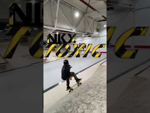 NKX Skateboard 7.75"