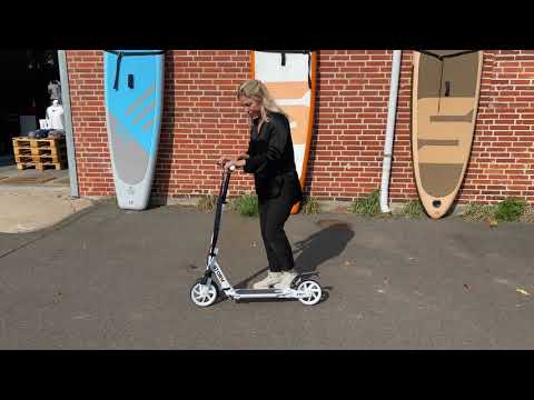 Story Downtown Foldable Commuter Scooter